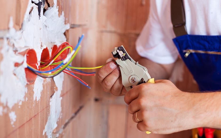 cherche électricien pas cher Bois-le-Roi